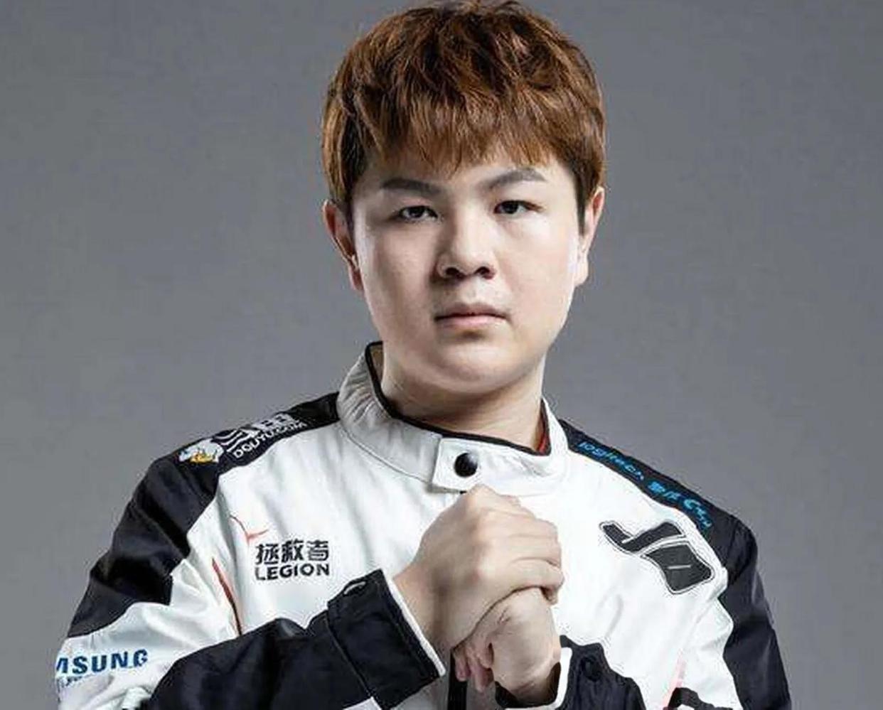 100T血洗BLG,Doinb操刀奇招英雄翻盘鏖战多局入围赛,成为赛场最大亮点 100T血洗BLG,Doinb操刀奇招英雄翻盘鏖战多局入围赛,成为赛场最大亮点