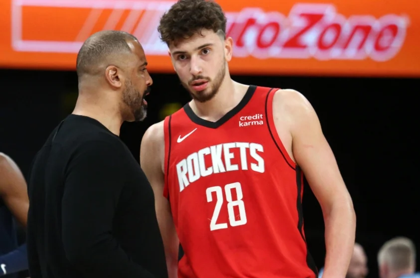 开云体育APP下载-火箭遭到快船逆转，客场失利