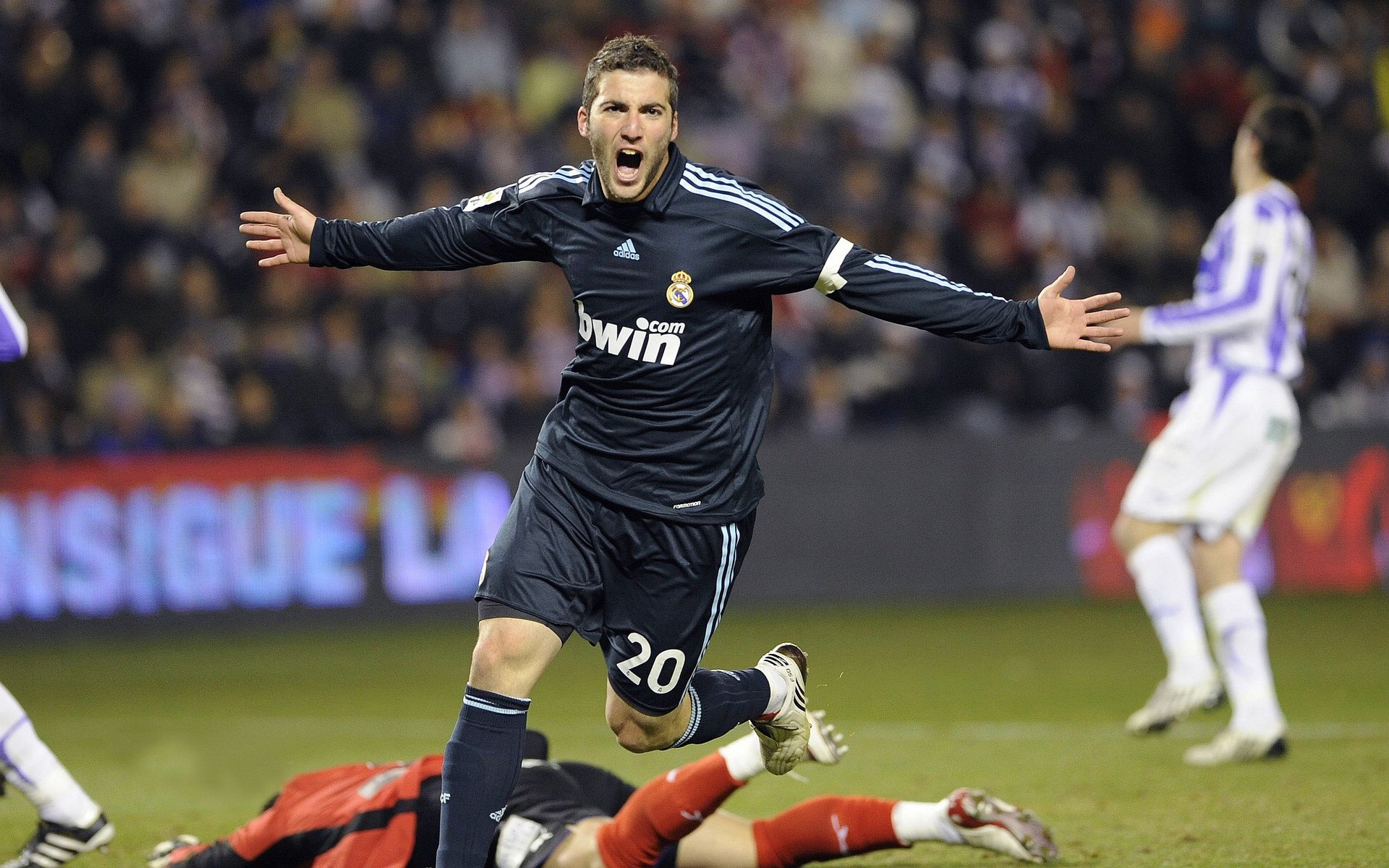 奥运周期关键战之夜，坎特，攻防转换的隐形心脏